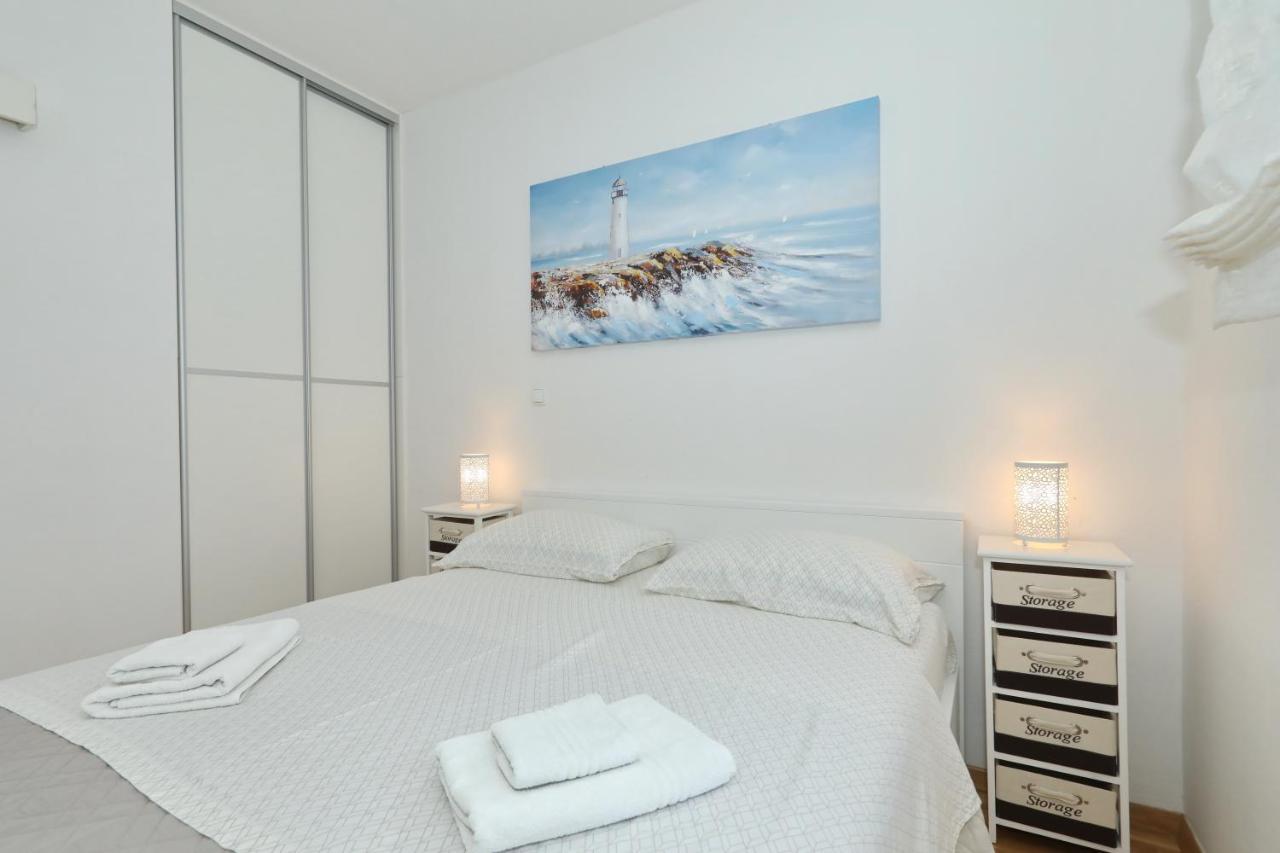 Apartment And Room Mare Задар Экстерьер фото