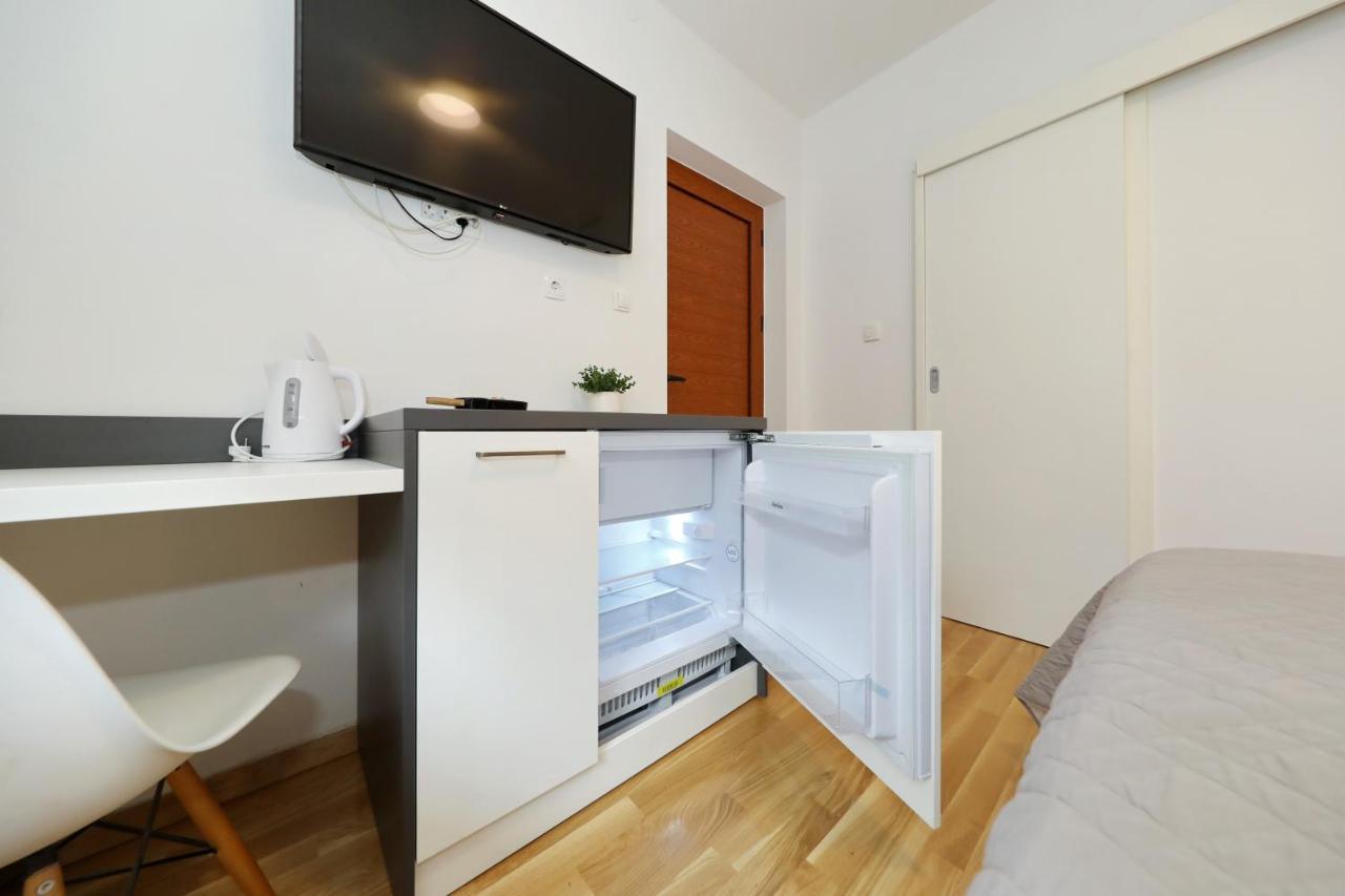 Apartment And Room Mare Задар Экстерьер фото
